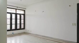 3 BHK WITH SERVANT ROOM FLAT IN KAILASH APARTMENT IN SECTOR 4, DWARKA