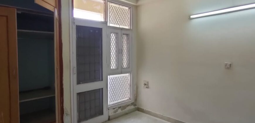 3 BHK FLAT IN PRAGYA CGHS APARTMENT DWARKA SECTOR 2 NEW DELHI