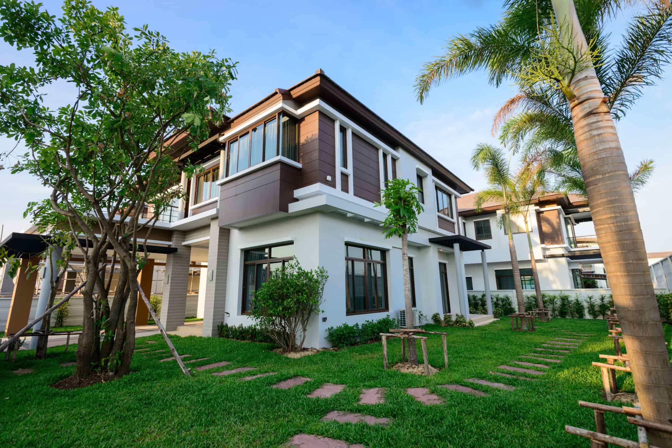 Modern house with garden for sale in Dwarka Delhi